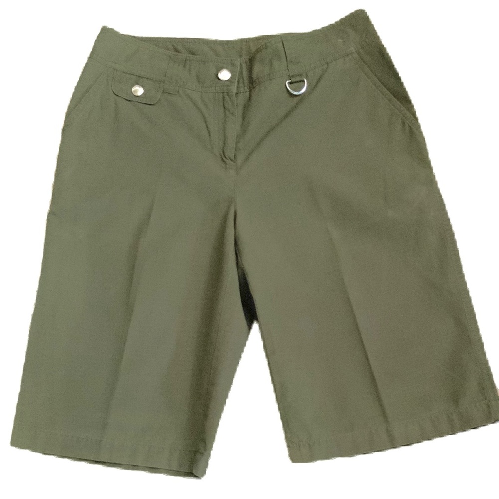 Jones New York Sport Ladies Shorts - Size 6
